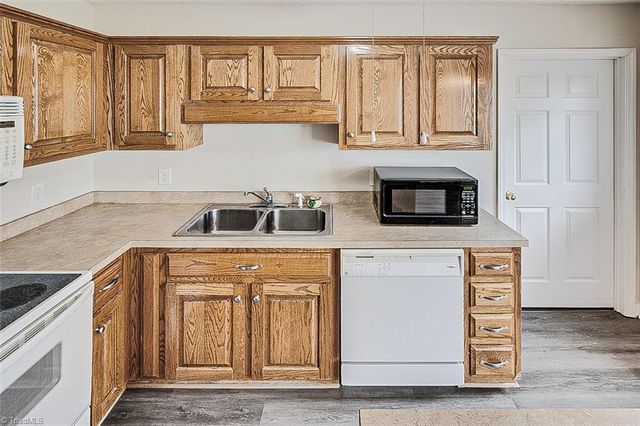 2585 Peppertree Ridge Road, Randleman, NC 27317