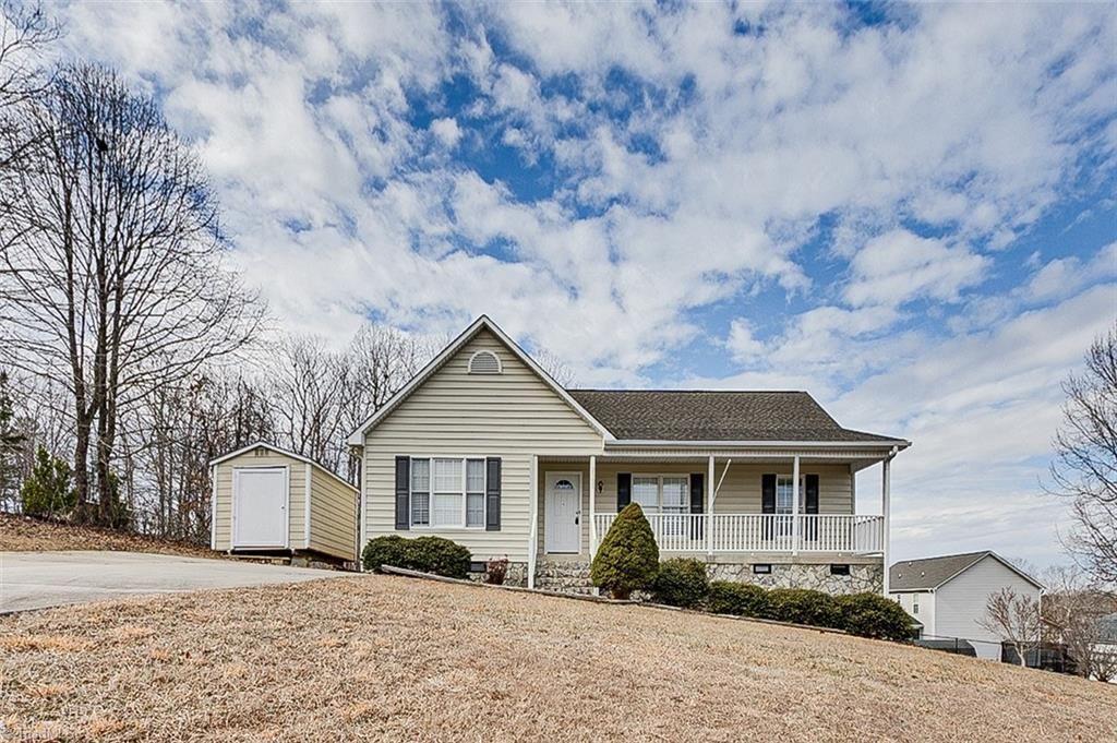 2585 Peppertree Ridge Road, Randleman, NC 27317