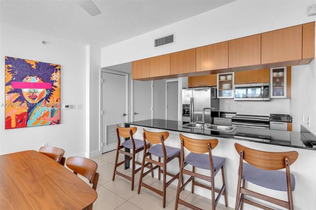 1750 N Bayshore Drive 5010, Miami, FL 33132