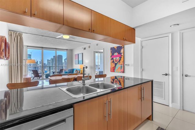 1750 N Bayshore Drive 5010, Miami, FL 33132