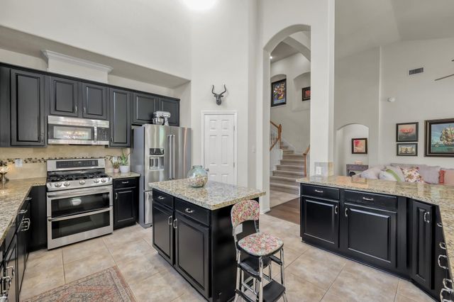 1602 Cafe Dumonde, Conroe, TX 77304