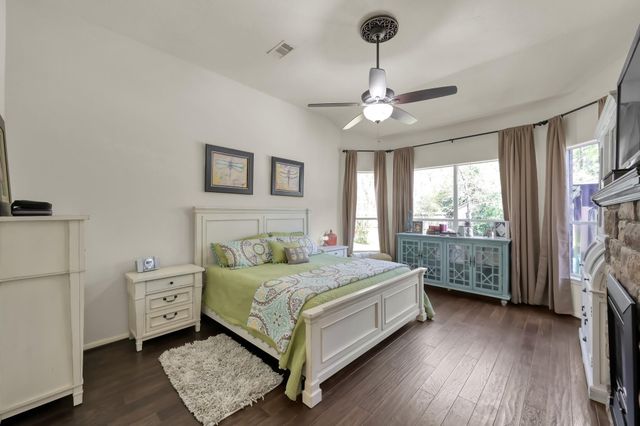 1602 Cafe Dumonde, Conroe, TX 77304