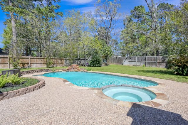 1602 Cafe Dumonde, Conroe, TX 77304