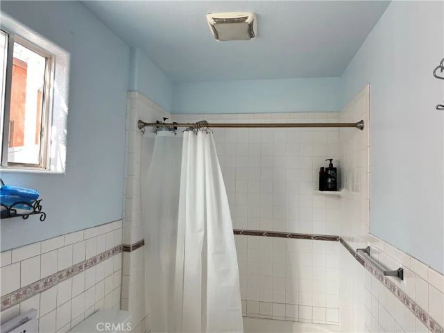 1664 E 66th, Los Angeles, CA 90001