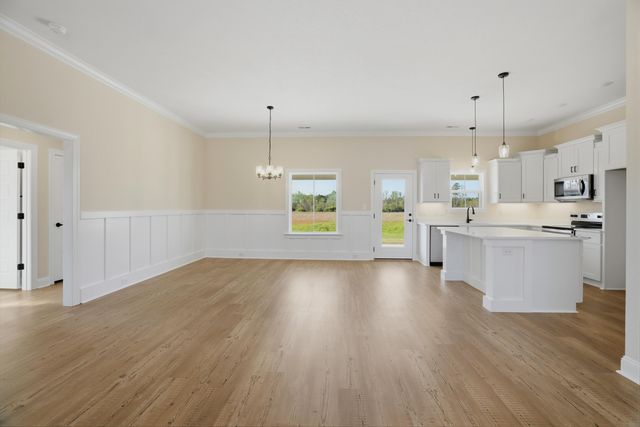 3813 Valley Forge Rd., Aynor, SC 29511