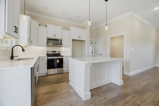3813 Valley Forge Rd., Aynor, SC 29511