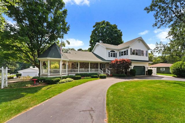 5161 Silver Pines Road, Garfield Twp, MI 49685