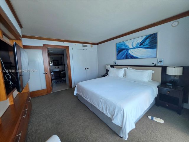 6801 Collins Avenue 1020 Door 1006 Leal, Miami Beach, FL 33141