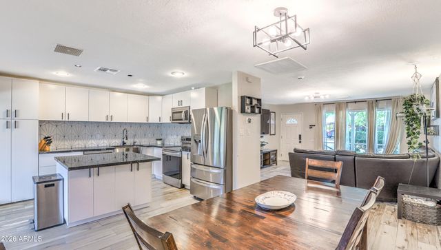 7445 E HUBBELL Street, Scottsdale, AZ 85257