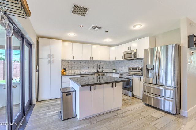 7445 E HUBBELL Street, Scottsdale, AZ 85257