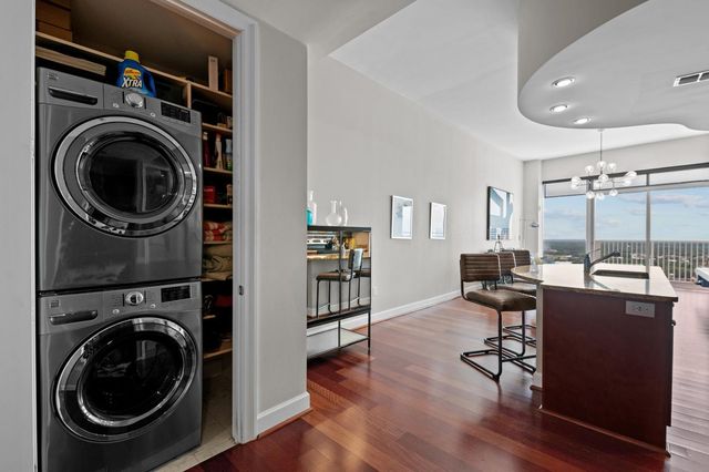 301 Fayetteville Street 3311-1, Raleigh, NC 27601