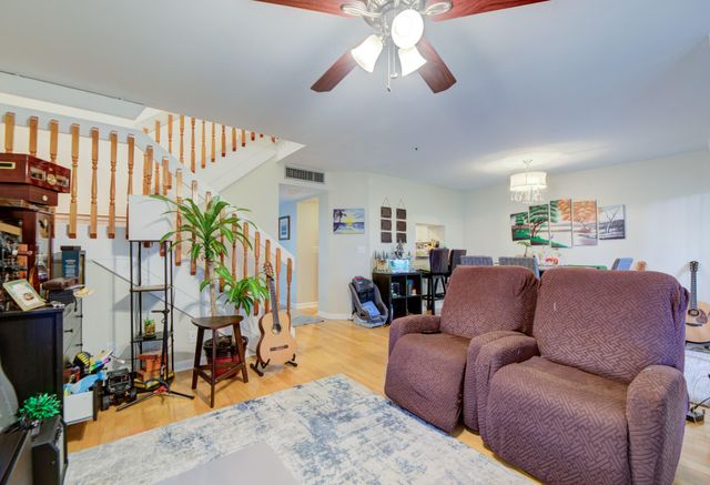 5201 NE 14th Terrace 3, Fort Lauderdale, FL 33334