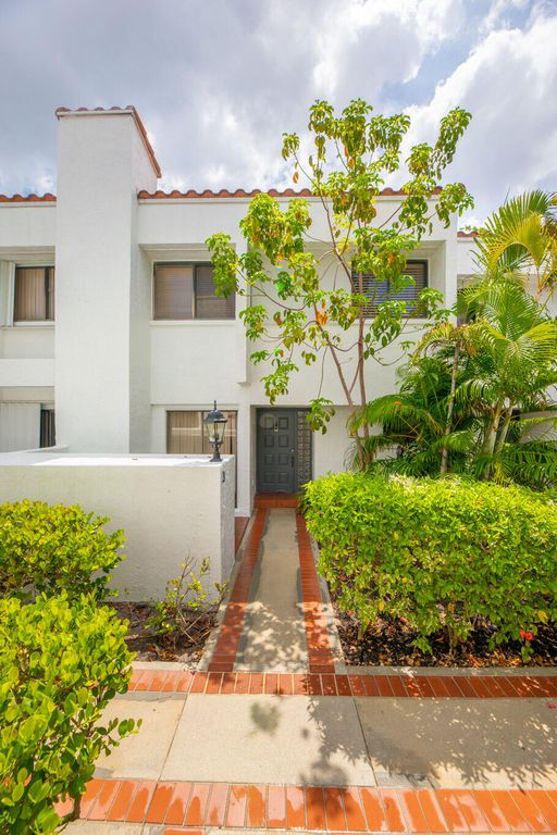 5201 NE 14th Terrace 3, Fort Lauderdale, FL 33334