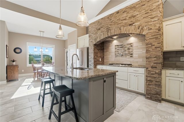9440 Old Bridge Drive, Washington Twp, OH 45458