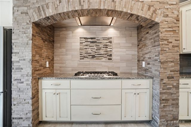 9440 Old Bridge Drive, Washington Twp, OH 45458