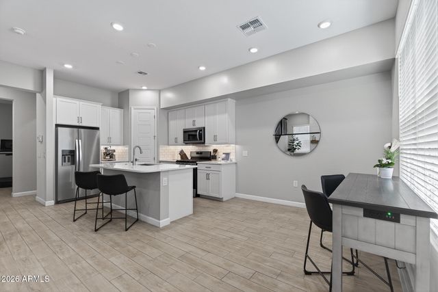 17063 N 50TH Street, Scottsdale, AZ 85254