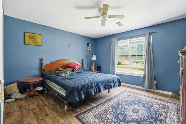 2396 County Road 2050, Hull, TX 77564