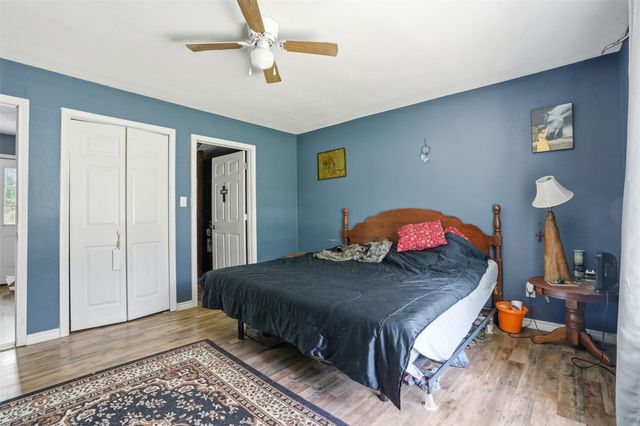 2396 County Road 2050, Hull, TX 77564