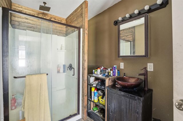 2396 County Road 2050, Hull, TX 77564
