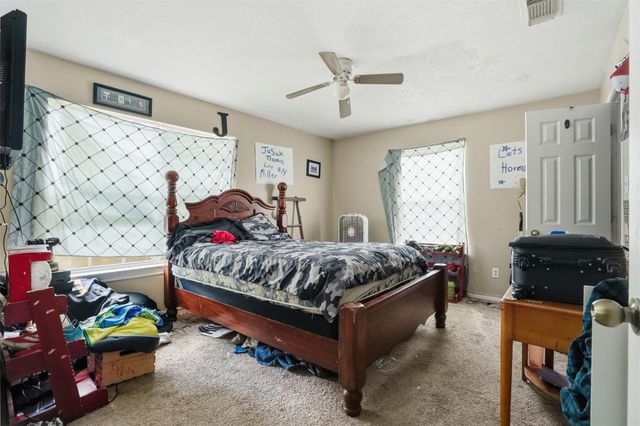 2396 County Road 2050, Hull, TX 77564