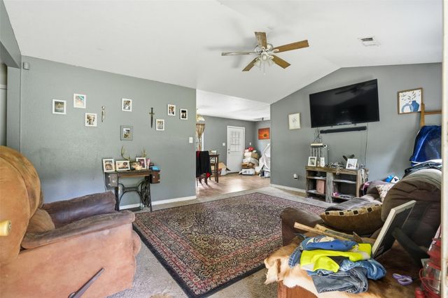 2396 County Road 2050, Hull, TX 77564