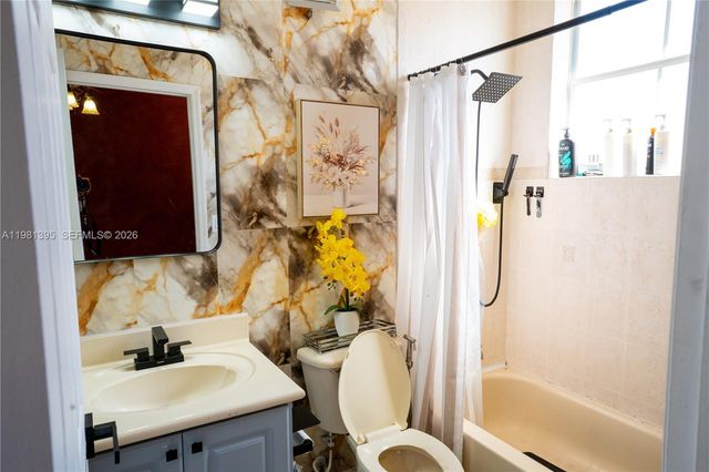 8520 NW 139th Terrace 1607, Miami Lakes, FL 33016