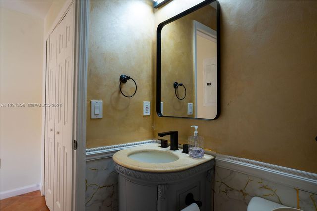 8520 NW 139th Terrace 1607, Miami Lakes, FL 33016