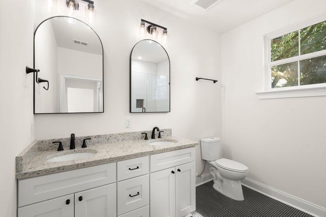 1941 Token Street, North Charleston, SC 29405