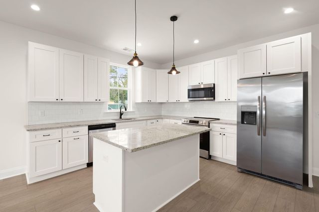 1941 Token Street, North Charleston, SC 29405