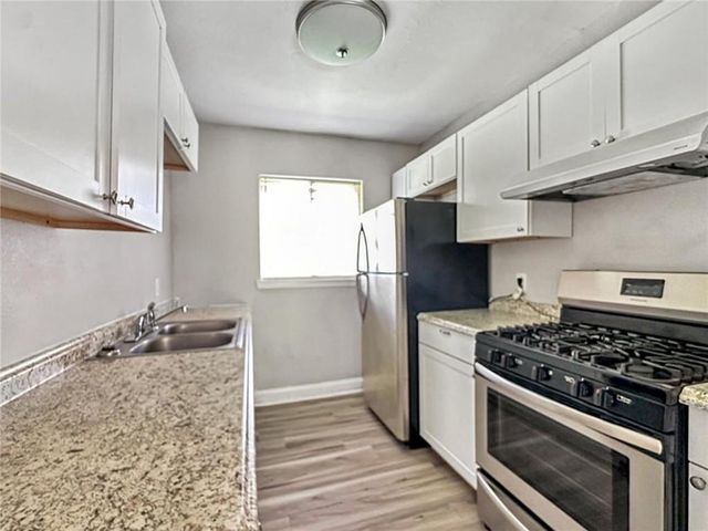 107 HERRING Street, Leesville, LA 71446