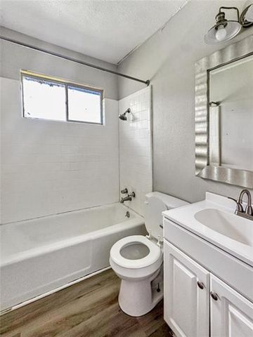 107 HERRING Street, Leesville, LA 71446