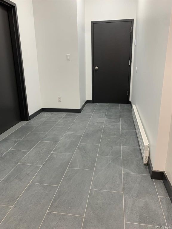 359 Saint Nicholas Avenue 2R, Ridgewood, NY 11385 — exterior