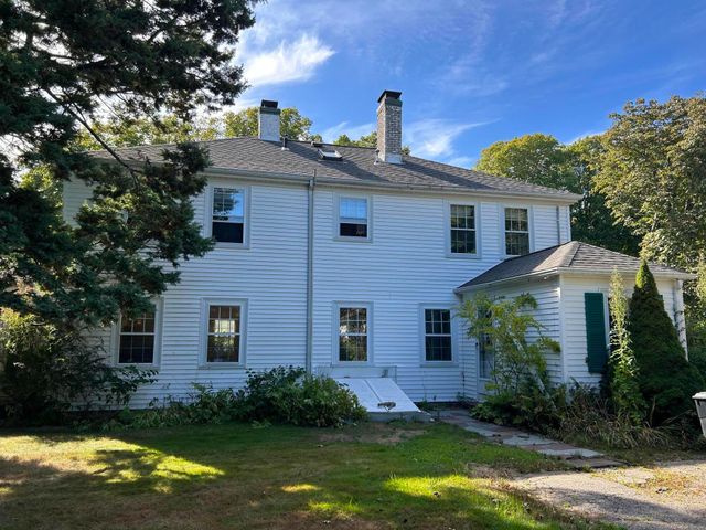 112 Shore Street, Falmouth, MA 02540