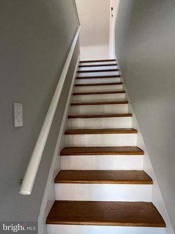 854 SUMMIT GROVE AVE, Bryn Mawr, PA 19010