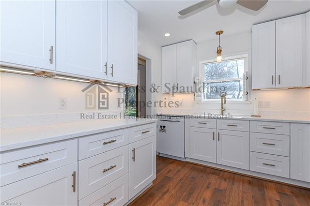 312 Ray Lanning Road, Winston-salem, NC 27107