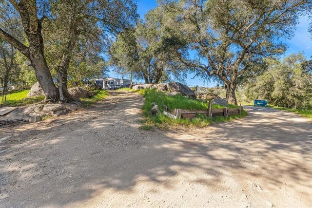 18565 Keyes Drive, Banning, CA 92220