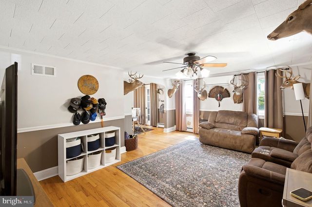 28 TWIN DR, New Egypt, NJ 08533