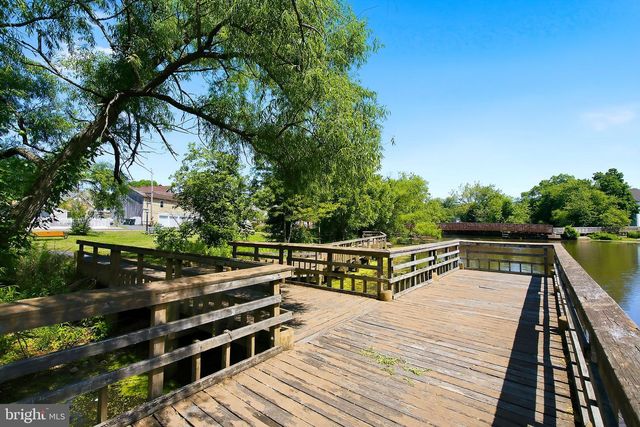 28 TWIN DR, New Egypt, NJ 08533