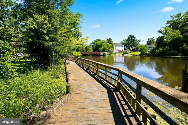 28 TWIN DR, New Egypt, NJ 08533