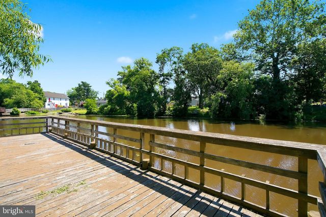 28 TWIN DR, New Egypt, NJ 08533