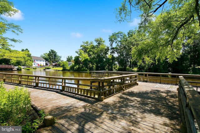 28 TWIN DR, New Egypt, NJ 08533