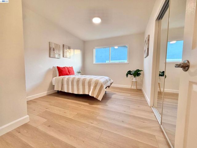 1323 Canton Dr, Milpitas, CA 95035
