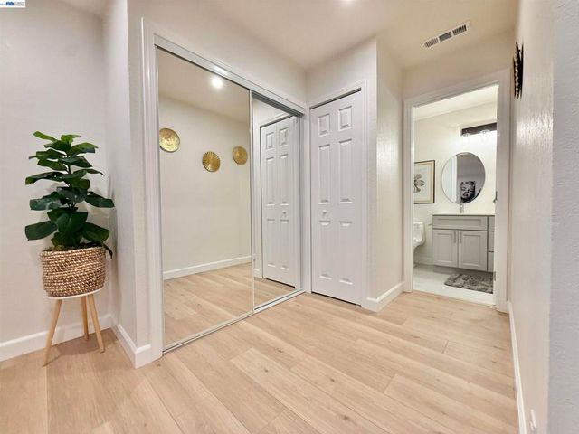 1323 Canton Dr, Milpitas, CA 95035