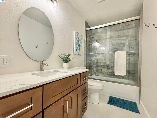 1323 Canton Dr, Milpitas, CA 95035