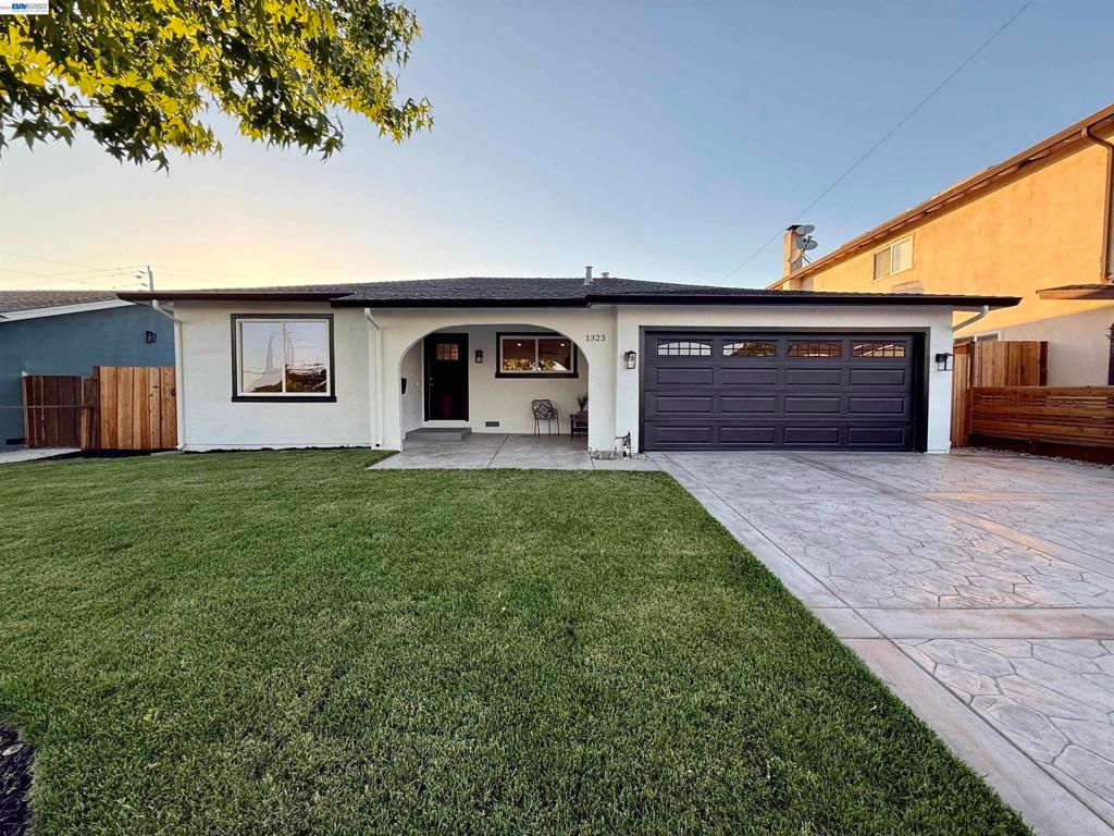 1323 Canton Dr, Milpitas, CA 95035