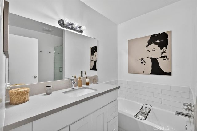 8710 Delgany Avenue 8, Playa Del Rey, CA 90293