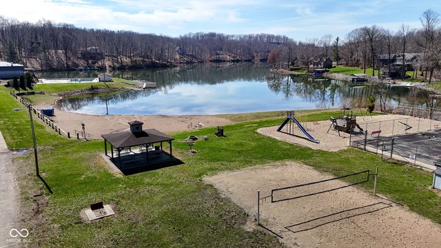 4523 E Parkwood Drive, Martinsville, IN 46151