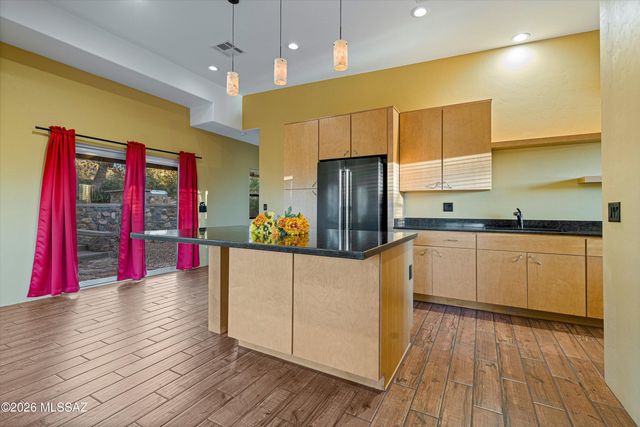 475 N Timberline Road, Oracle, AZ 85623