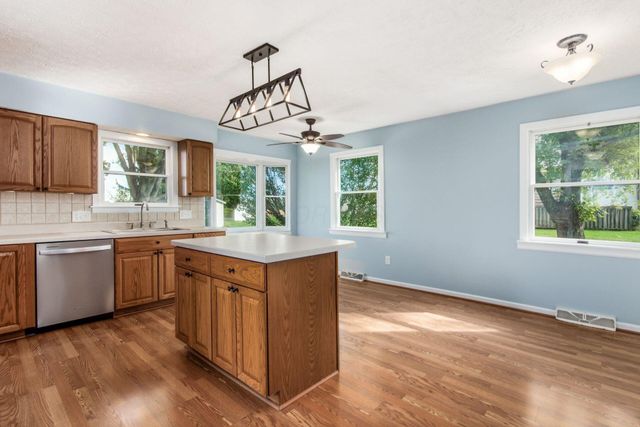 355 Haymarket Road, West Jefferson, OH 43162