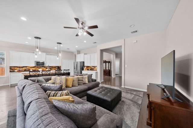 25615 Pinyon Hill Trail, Tomball, TX 77375